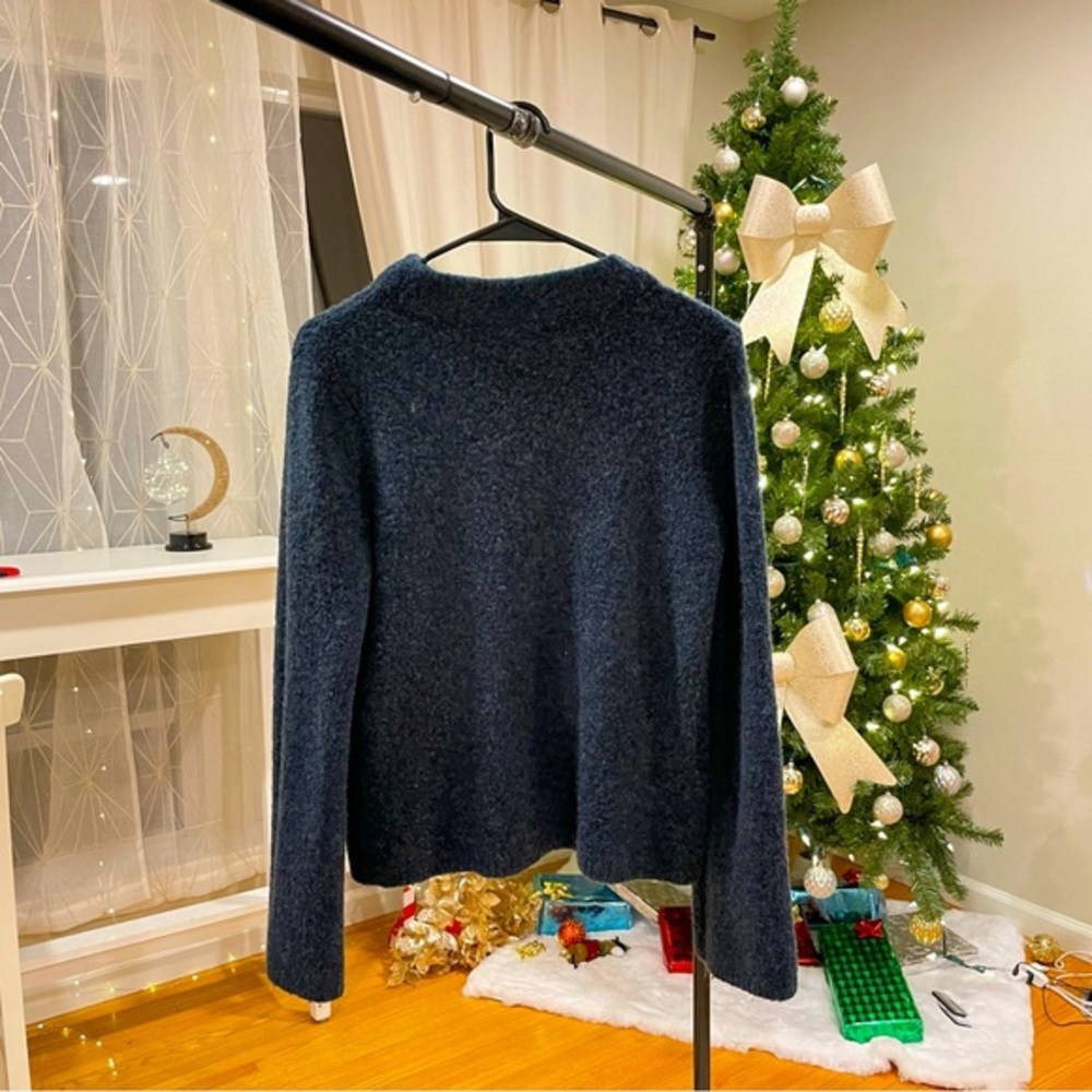Ann Taylor Classic Navy Blue Knit Sweater